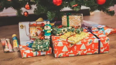 19 món quà noel cho bé cực dễ thương và phù hợp cho bé