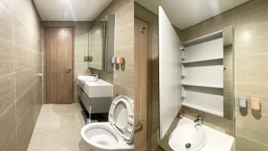 Phòng tắm - Ở một mình, tôi chọn làm nhà thông minh - hiện đại 