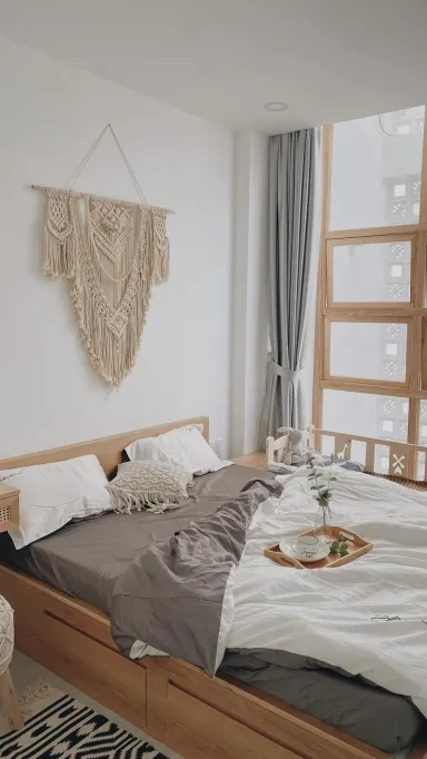 Phòng ngủ - Tự tay cải tạo nhà phố cũ nát với phong cách Bắc Âu kết hợp Bohemian 