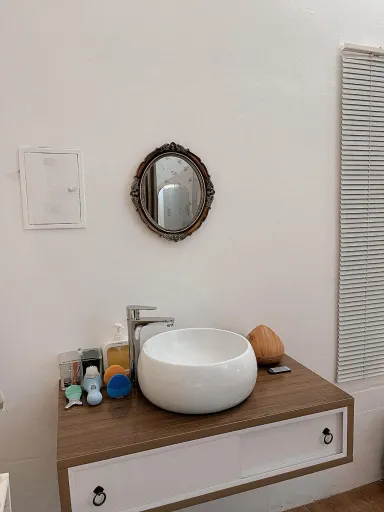 Phòng ngủ Phòng tắm - Cải tạo phòng ngủ 30m2 kiểu cổ điển dành cho 4 người