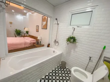 Phòng tắm - Ngôi nhà của một tín đồ mê du lịch