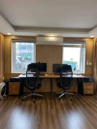 Phòng làm việc - Nhà phố 6 tầng thiết kế như khu căn hộ cao cấp thu nhỏ