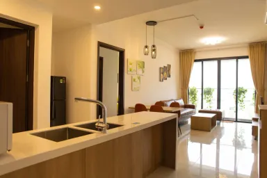 Phòng bếp - Thư thái tuyệt đối trong căn hộ màu vàng 82m2 ven sông Sài Gòn