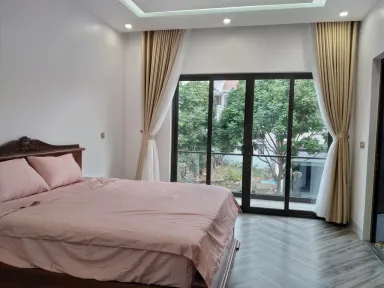 Phòng ngủ - Nhà phố thiết kế lạ mắt ai cũng lầm tưởng có ống khói