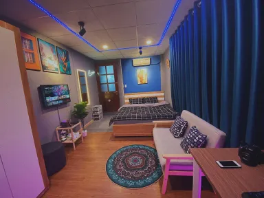 Phòng khách - Thay đổi ngoạn mục cho phòng ngủ nhà thuê cực chất