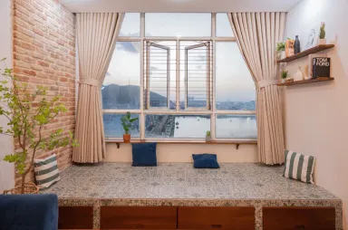 Phòng khách Góc thư giãn - “Thổi hồn” cho căn hộ 95m2 thuê du lịch tại Quy Nhơn