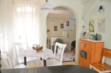 Phòng ăn - Tân trang nhà phố 20 năm tuổi tại Đà Lạt view "đắt giá" bên Hồ Xuân Hương 