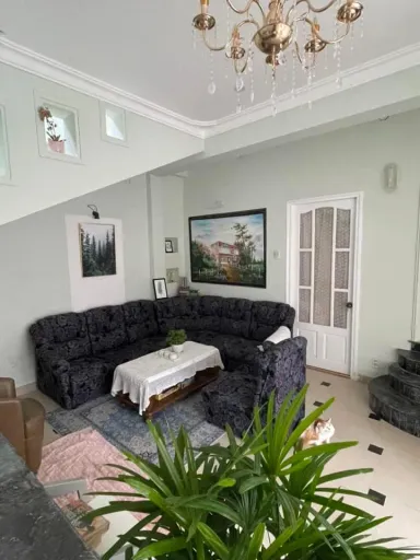 Phòng khách - Tân trang nhà phố 20 năm tuổi tại Đà Lạt view "đắt giá" bên Hồ Xuân Hương 