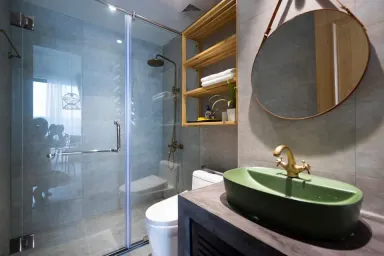 Phòng tắm - Homestay vợ chồng mình làm khi “bỏ thủ đô về biển”