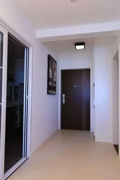 Lối vào - Vợ chồng trẻ chi 400 triệu để trang trí căn nhà đầu tiên sau 10 năm tích góp Lối vào - Vợ chồng trẻ chi 400 triệu để trang trí căn nhà đầu tiên sau 10 năm tích góp