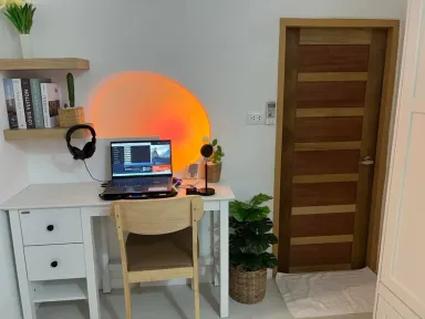 Phòng ngủ - Căn nhà nhỏ tối giản ông bố thợ cơ khí xây tặng con gái chỉ hơn trăm triệu