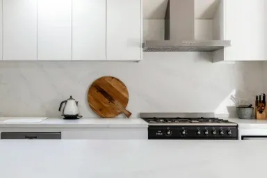Phòng bếp - Nhà 3 tầng có thiết kế sân sau, thư giãn tuyệt vời cho cả gia đình
