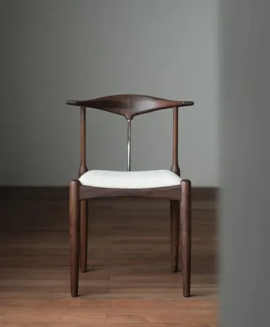 GISELLE CHAIR - WALNUT