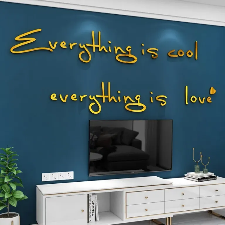 Tranh Dán Tường Mica 3D Khổ Lớn Chữ Everything Is Cool Love