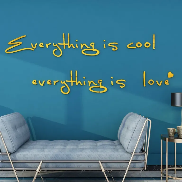 Tranh Dán Tường Mica 3D Khổ Lớn Chữ Everything Is Cool Love