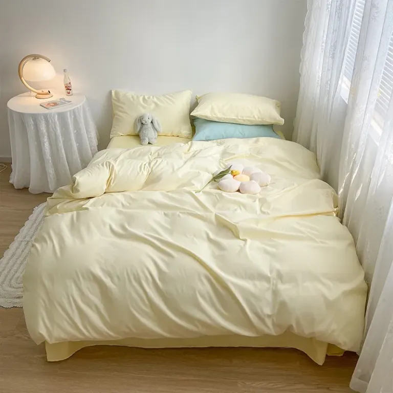 Bộ Chăn Ga Gối Cotton TC Emmidecor Cao Cấp Mẫu Vàng Nhẹ Nhàng Full