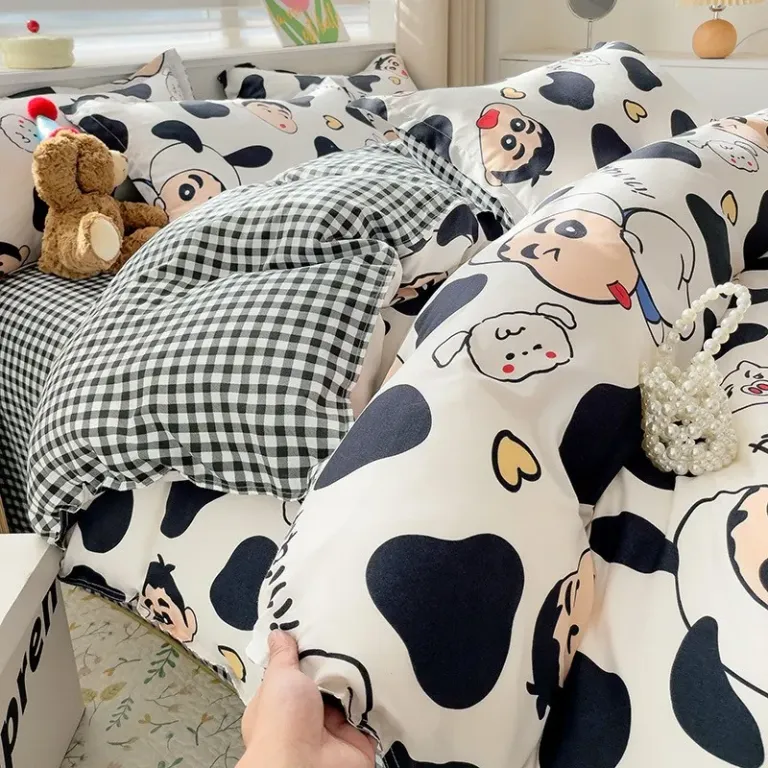 Bộ Chăn Ga Gối Emmibedding, Drap Cotton Poly Hàn Quốc Mẫu Cậu Bé Shin