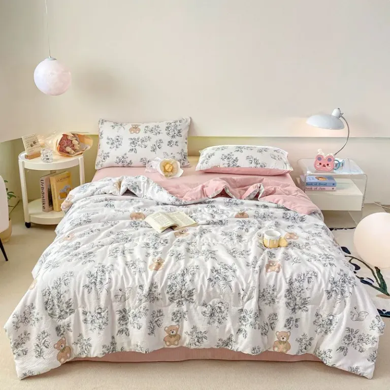 Bộ Ga Gối Kèm Chăn Trần Hè Set 4 Món Cotton Đũi Bong Bóng Mát Mềm Mịn EmmiBedding