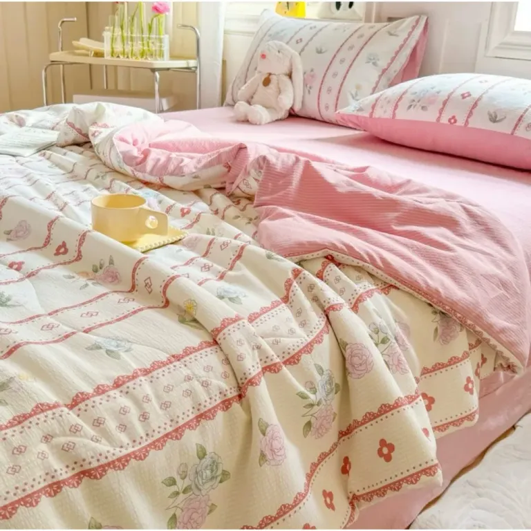 Bộ Ga Gối Kèm Chăn Trần Hè Set 4 Món Cotton Đũi Bong Bóng Mát Mềm Mịn EmmiBedding