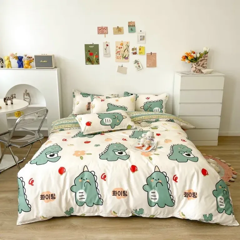 Chăn Ga Gối Emmibedding Chất Liệu Cotton Poly Họa Tiết Khủng Long Nhật Đáng Yêu Đủ Size Miễn Phí Bo Chun